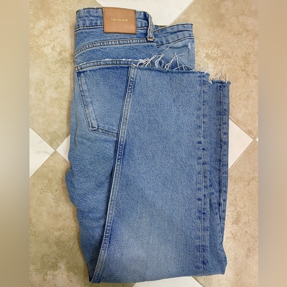 Zara Women's Denim Straight Leg Jeans raw hem size 10. Relaxed fit The HW Slim - Picture 6 of 7